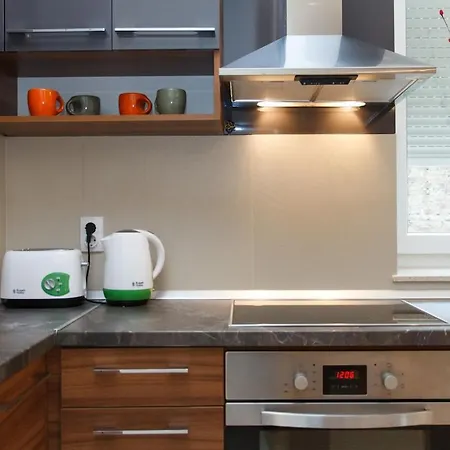 Center 2bdr Additional Living King Bed 4 Pers Apartment Belgrade